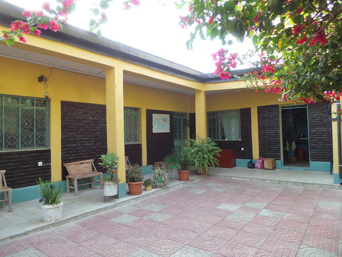 B&B The Annex Bahir Dar Bagian luar foto